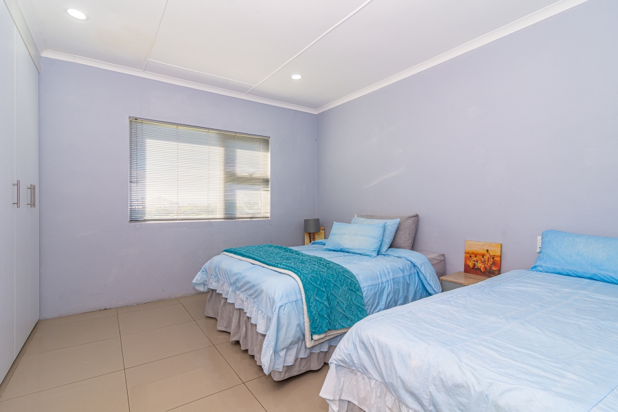 4 Bedroom Property for Sale in Pearly Beach Western Cape